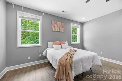 7117 W Sugar Creek Road, Charlotte, NC 28269 - Photo 24