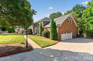 1231 Manicott Dr, Matthews, NC 28105 - Photo 48