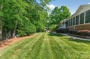 1231 Manicott Dr, Matthews, NC 28105 - Photo 44