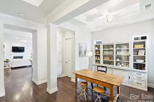 4913 Providence Country Club Dr, Charlotte, NC 28277 - Photo 6