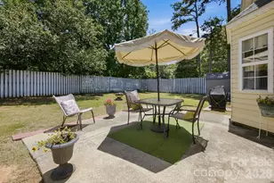 2498 Hawk Ridge Dr, Gastonia, NC 28056 - Photo 16