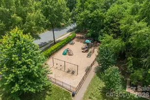 9217 Four Acre Ct, Charlotte, NC 28210 - Photo 40