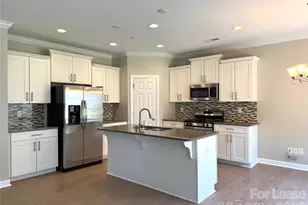 11504 Amarone Dr, Charlotte, NC 28277 - Photo 4