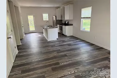 113 Teak Drive, Statesville, NC 28625 - Photo 2