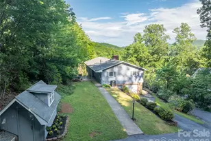 45 Mountain View Ave, Black Mountain, NC 28711 - Photo 4