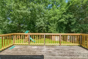 547 Pea Ridge St, Morganton, NC 28655 - Photo 6