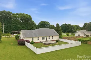 210 Jane Sowers Rd, Statesville, NC 28625 - Photo 32