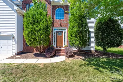 211 Alnwick Lane, Waxhaw, NC 28173 - Photo 2
