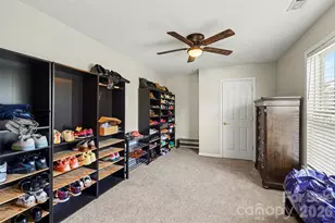 8021 Pelorus Ln, Charlotte, NC 28269 - Photo 12