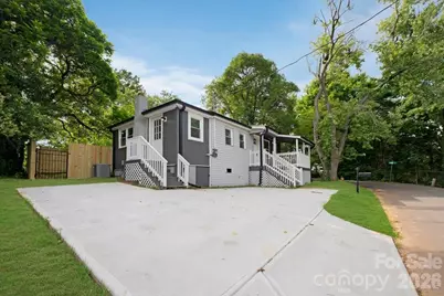 304 S Derby Avenue, Newton, NC 28658 - Photo 30