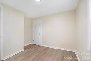 304 S Derby Ave, Newton, NC 28658 - Photo 20