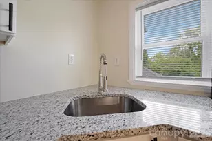 304 S Derby Ave, Newton, NC 28658 - Photo 16