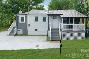304 S Derby Ave, Newton, NC 28658 - Photo 2