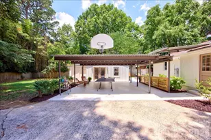 1924 Bentley Pl, Charlotte, NC 28205 - Photo 30
