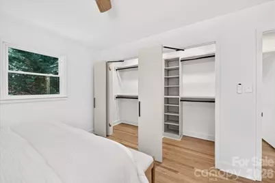 1924 Bentley Place, Charlotte, NC 28205 - Photo 20