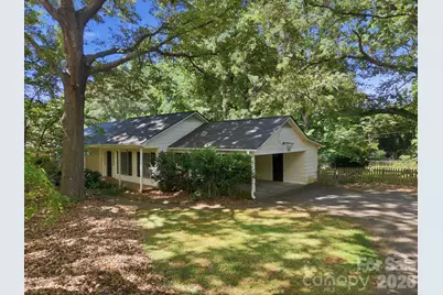8801 Holiday Drive, Charlotte, NC 28215 - Photo 2