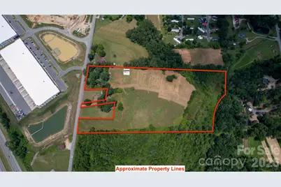 412 McMurray Road, Flat Rock, NC 28731 - Photo 2