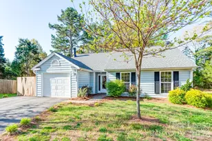 13818 Faversham Ct, Pineville, NC 28134 - Photo 2