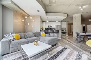 210 N Church St, Charlotte, NC 28202 - Photo 12