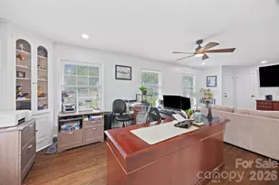 5731 Brookhaven Rd, Charlotte, NC 28210 - Photo 10