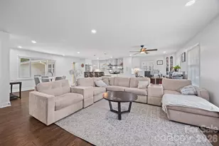 5731 Brookhaven Rd, Charlotte, NC 28210 - Photo 4
