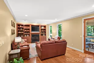 25 Whitaker View Rd, Fairview, NC 28730 - Photo 14