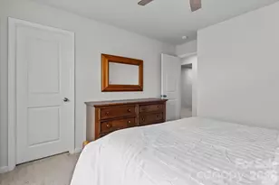 8122 Downy Oak Ln, Charlotte, NC 28269 - Photo 18