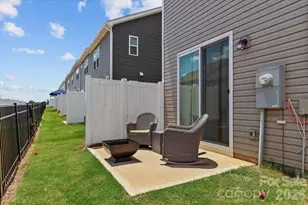 8122 Downy Oak Ln, Charlotte, NC 28269 - Photo 22