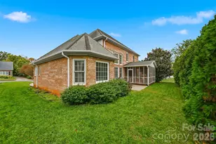 1710 30th Ave Dr NE, Hickory, NC 28601 - Photo 42