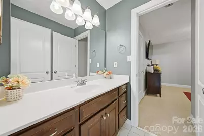1710 30th Avenue Drive NE, Hickory, NC 28601 - Photo 32