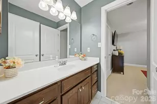 1710 30th Ave Dr NE, Hickory, NC 28601 - Photo 32