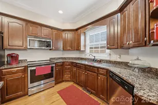 1710 30th Ave Dr NE, Hickory, NC 28601 - Photo 12