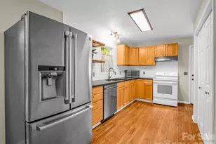 30 Lake Forest Ln, Hendersonville, NC 28739 - Photo 12