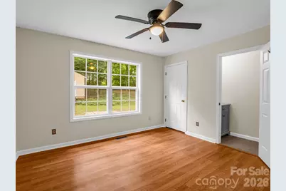 30 Lake Forest Lane, Hendersonville, NC 28739 - Photo 18