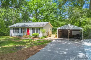 30 Lake Forest Ln, Hendersonville, NC 28739 - Photo 1