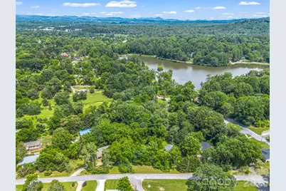 30 Lake Forest Lane, Hendersonville, NC 28739 - Photo 30