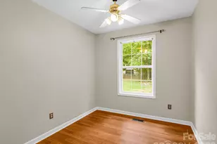 30 Lake Forest Ln, Hendersonville, NC 28739 - Photo 16