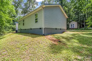 30 Lake Forest Ln, Hendersonville, NC 28739 - Photo 4