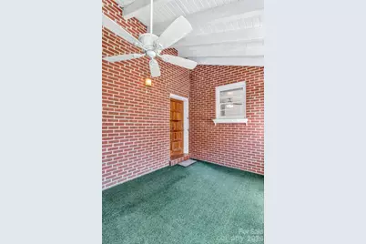 907 W Blue Ridge Road, East Flat Rock, NC 28726 - Photo 12