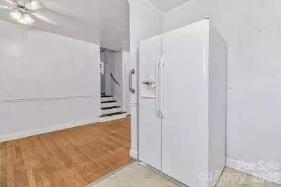 907 W Blue Ridge Road, East Flat Rock, NC 28726 - Photo 18