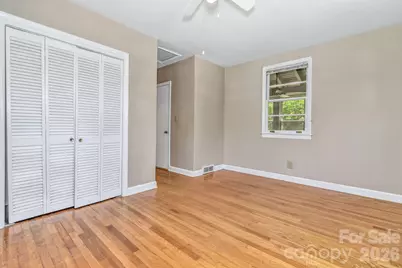 907 W Blue Ridge Road, East Flat Rock, NC 28726 - Photo 26