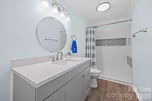 7332 Lake Front Dr, Charlotte, NC 28278 - Photo 18