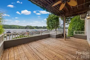 7332 Lake Front Dr, Charlotte, NC 28278 - Photo 36