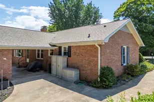 271 McCall Dr, Forest City, NC 28043 - Photo 6