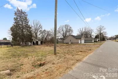 204 E 27th Street, Kannapolis, NC 28083 - Photo 2