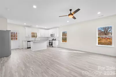 115 S Railroad Avenue, East Spencer, NC 28039 - Photo 6