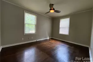 6013 Carver Blvd, Charlotte, NC 28269 - Photo 6