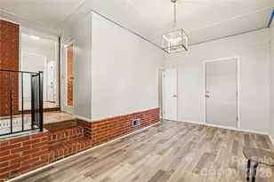 2000 Russell Ave, Charlotte, NC 28216 - Photo 8