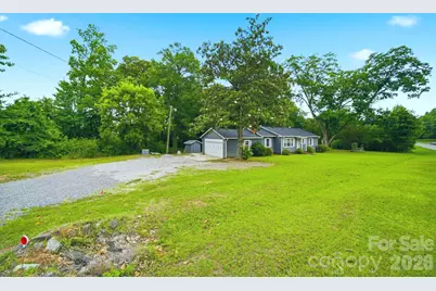 2190 Dobys Bridge Road, Fort Mill, SC 29715 - Photo 2