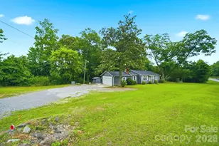 2190 Dobys Bridge Rd, Fort Mill, SC 29715 - Photo 2